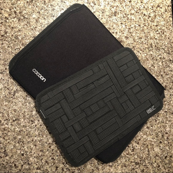 cocoon Other - Lot of 2 Cocoon tech holders